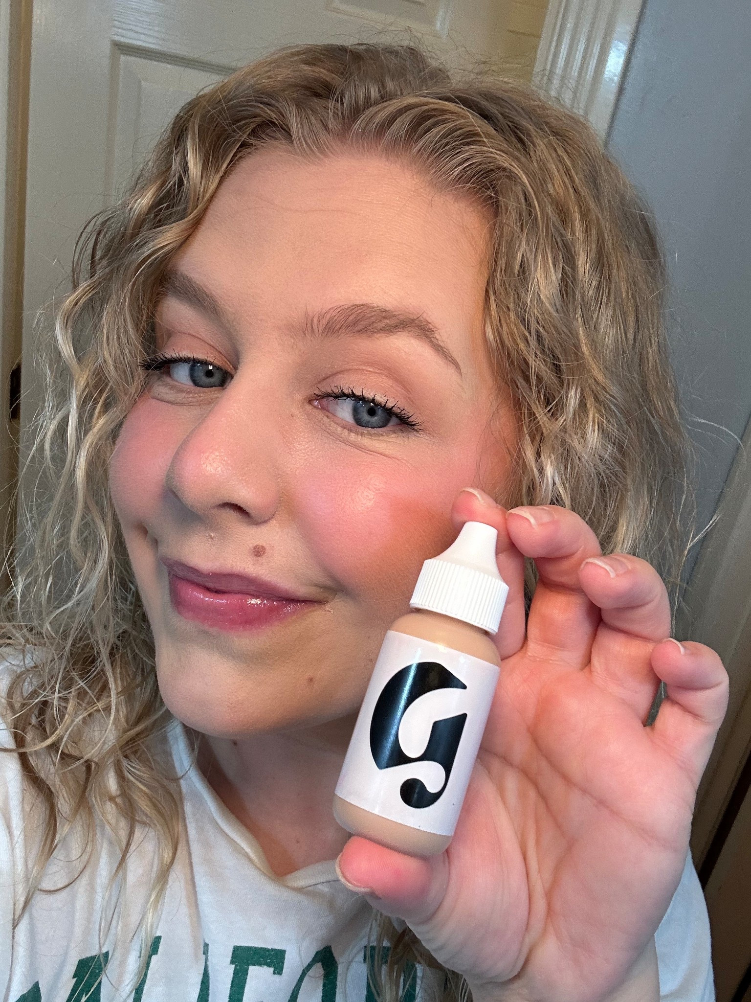 best skin tint on the market 

#LTKFindsUnder50 #LTKBeauty #LTKStyleTip