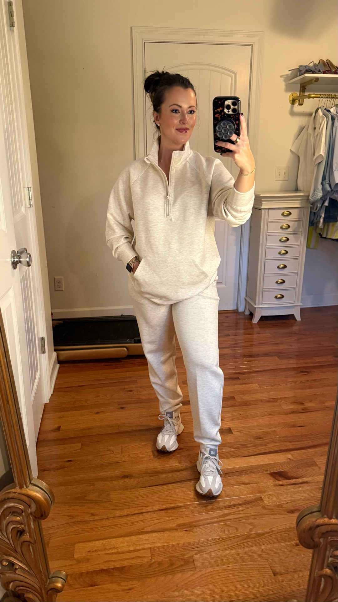 Heathered Ivory matching Travel set, activewear set , pullover and jogger set 
40% off for target circle week deals!
1/4 zip pullover (small)
Joggers (medium)

Buttery soft Varley lookalike 

#LTKActive #LTKFindsUnder50 #LTKSaleAlert