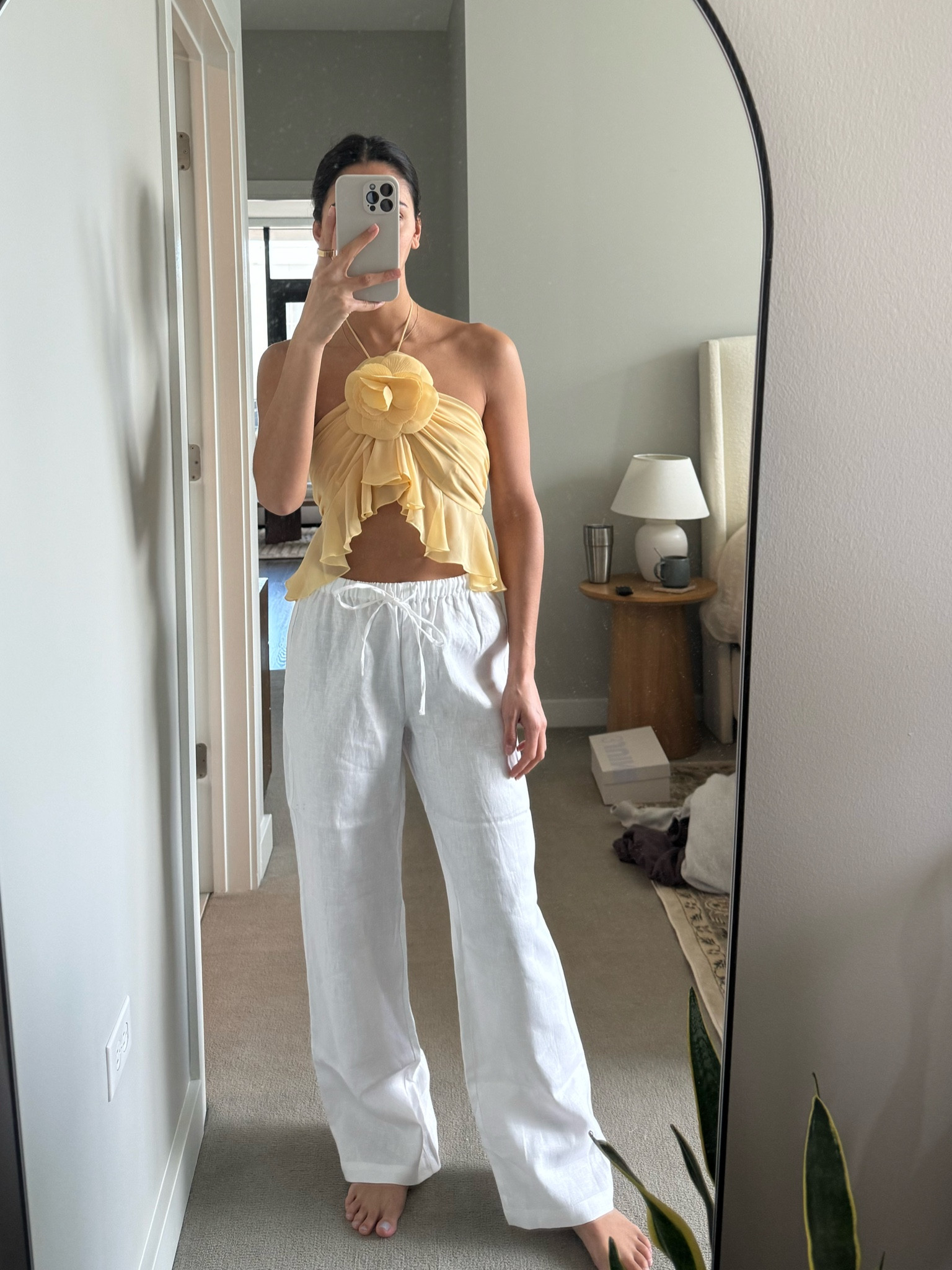 Shopping to go out east this summer with lots of pale yellows, blues and linens🫐💛