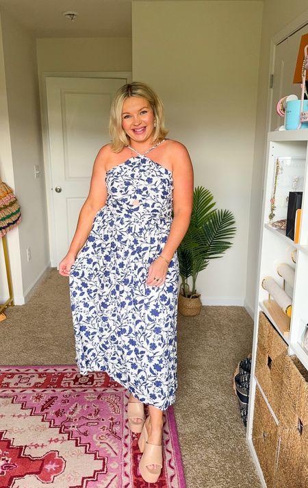 I have been loving all the blue & white dresses this season! This one is so cute and such a steal 🫶🏼💙

Walmart fashion / summer outfit inspo / Walmart summer dresses / preppy fashion / blue and white floral maxi dress 

#LTKStyleTip #LTKSeasonal #LTKFindsUnder50