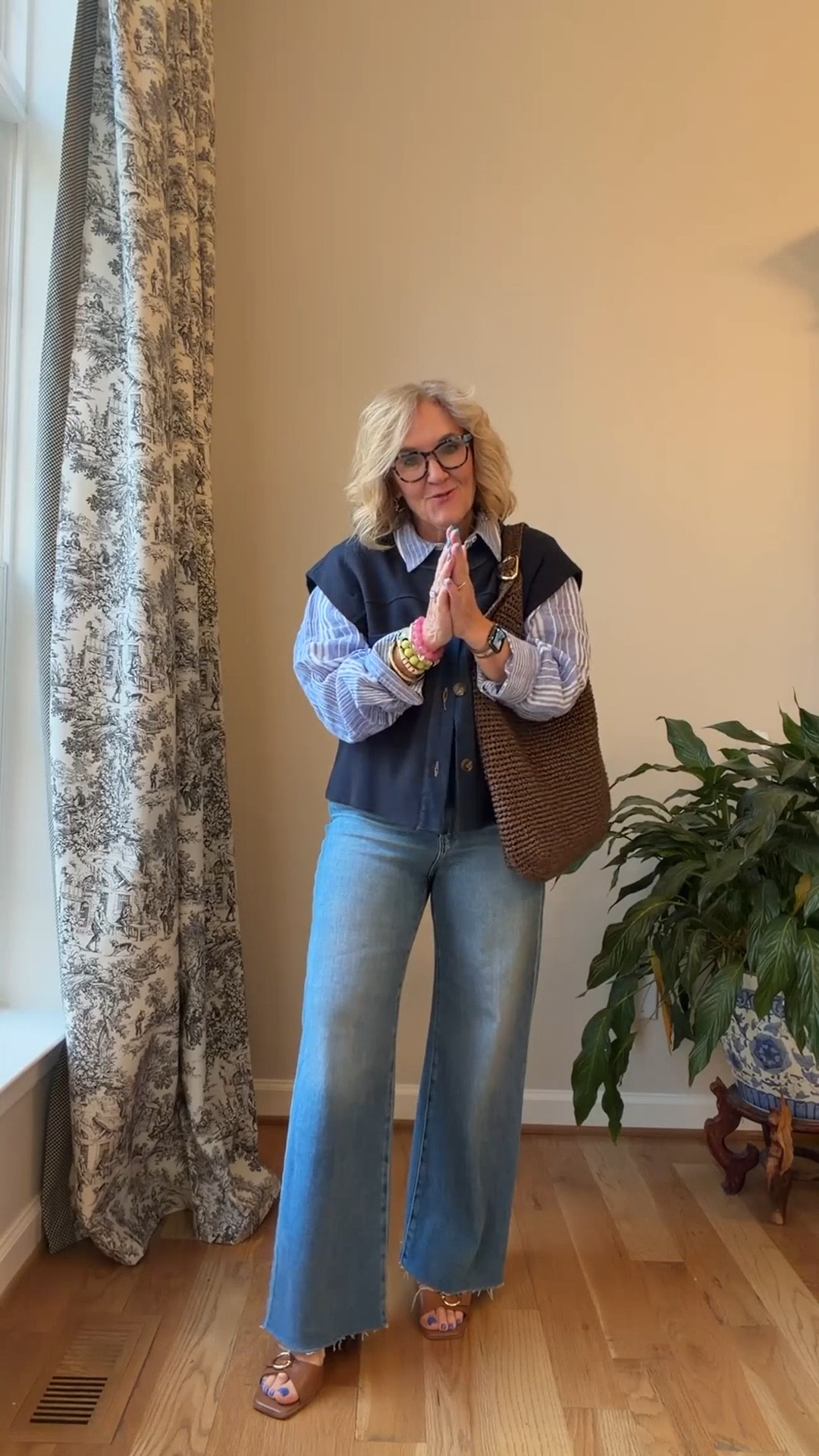  Paige anessa jeans size 29
Vest size medium 
Linen blouse size down! 

 

#LTKSaleAlert #LTKOver40 #LTKspringtrends