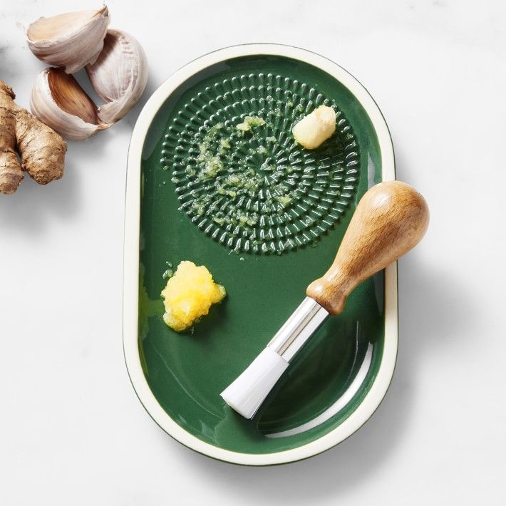 Grate Plate with Brush | Williams-Sonoma