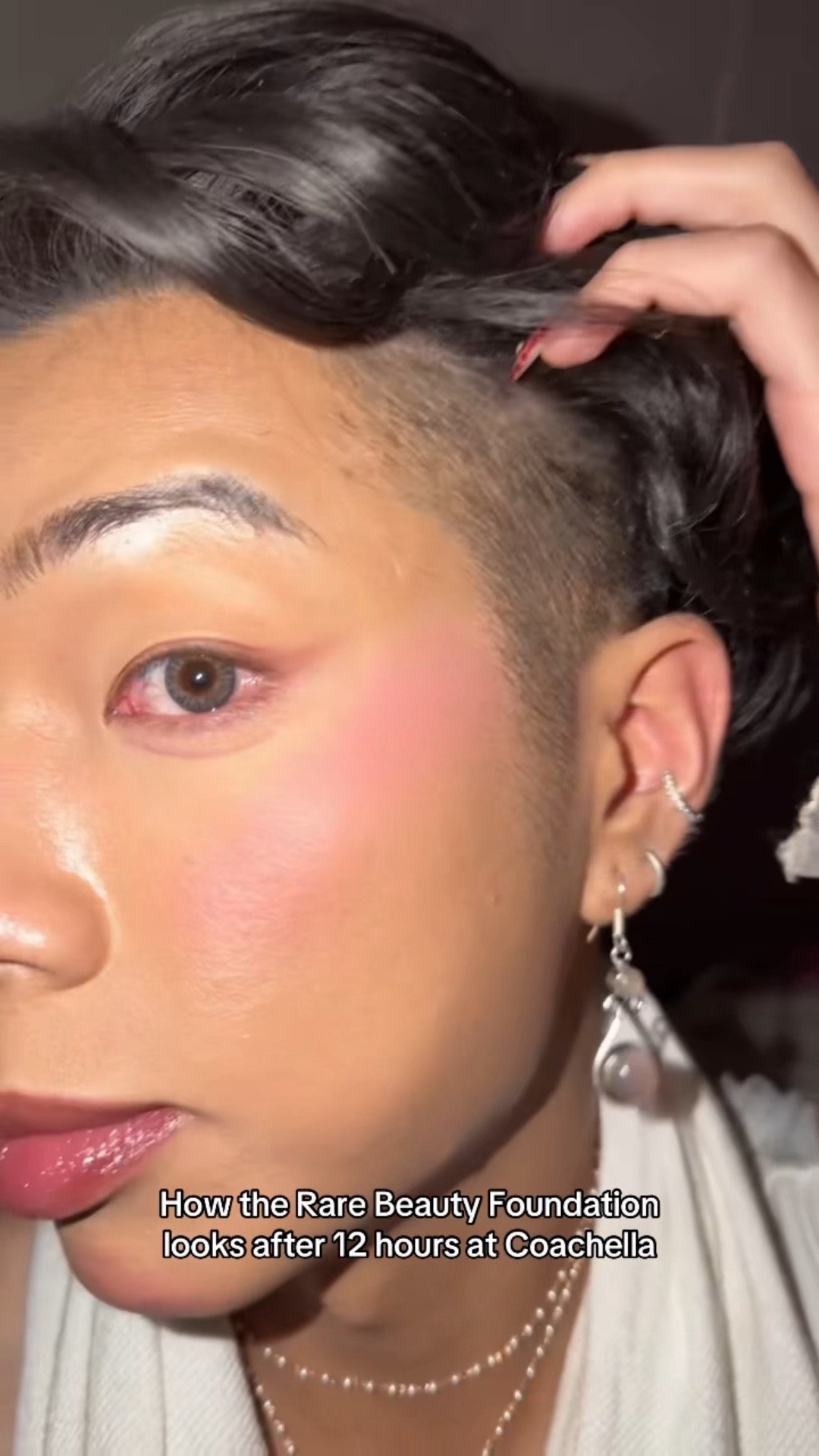 If the ​⁠Rare Beauty foundation can survive Coachella it can survive ANYTHING #rarebeautyfoundation #longwearfoundation #longwearmakeup #festivalmakeup #weartest

#LTKgrwm #LTKvlog #LTKBeauty