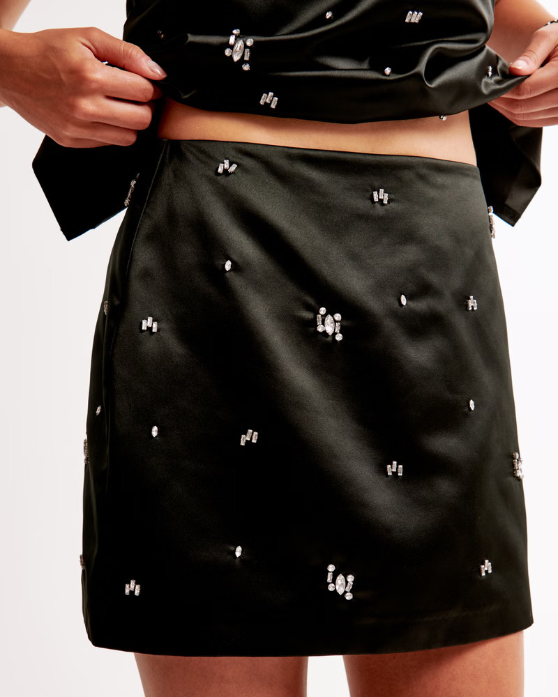 The A&F Scarlett Satin Mini Skort | Abercrombie & Fitch (US)