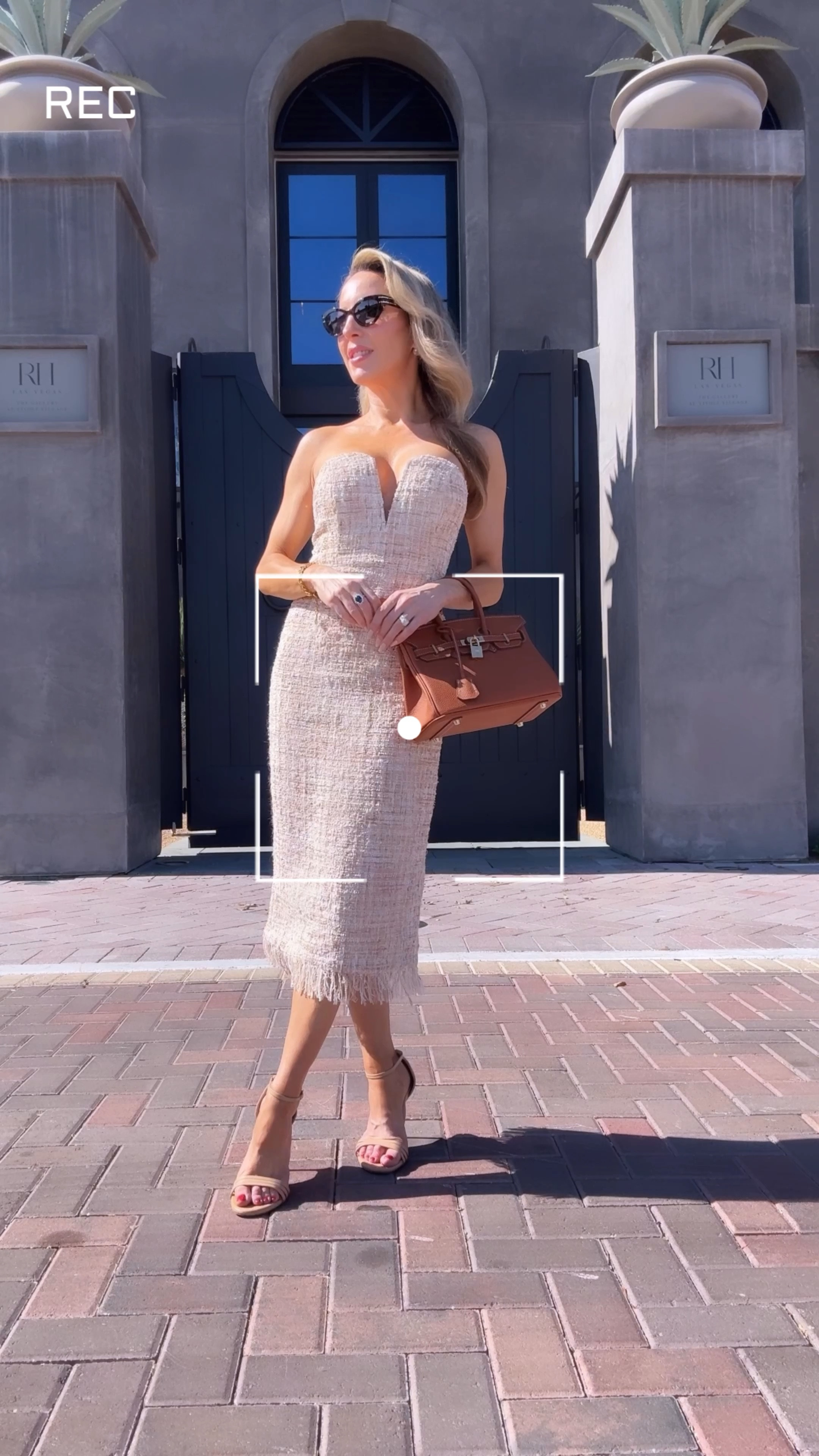 I have a new discount code for you🖤 Use code SF-EVE-15 for 15% OFF sitewide at Sarah Flint. These are the Perfect Sandal 100 in sand calf which you've seen in so many of my pics. They have a steel-rod stiletto heel (= no snapping on you!)and have arch support and extra padding. I also have them in black suede and gold as they're the most comfortable strappy sandals I own. I've linked them in my Shoe Trends highlights top and today's stories.

Bag and belt: @millebagsuk
Dress @revolve #revolveme

#sarahflint #madeinitaly #strappyheels #outfitideas #comfortableheels

https://go.shopmy.us/p-5213696

#LTKItBag #LTKShoeCrush #LTKWorkwear