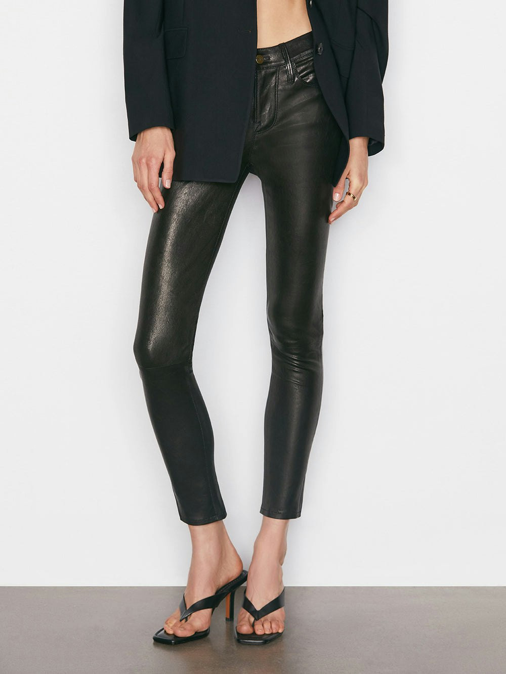 Le Skinny De Jeanne Leather Pant -- Washed Black | Frame Denim