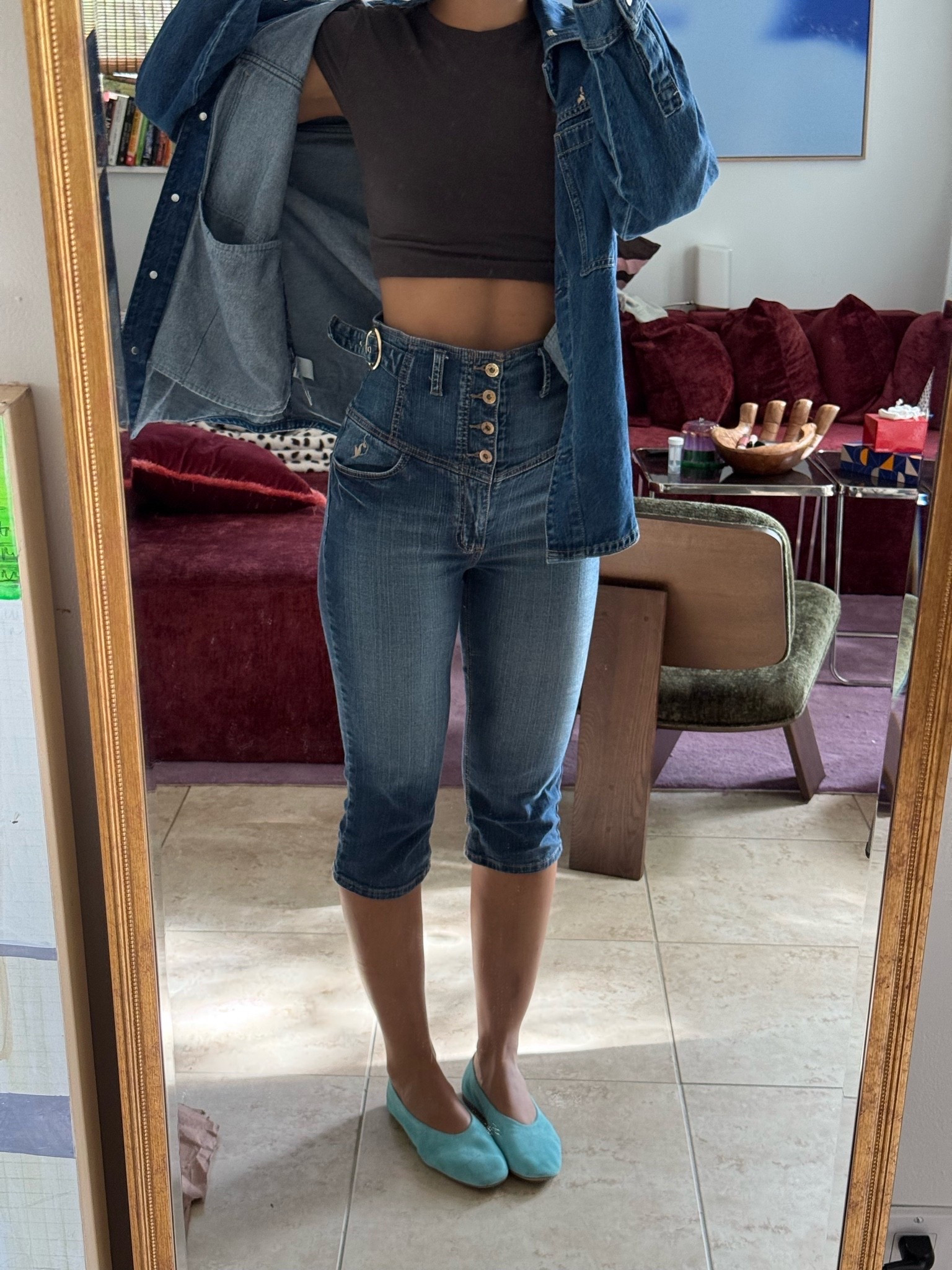 Vintage jeans with some fun slippers

#LTKdayinmylife #LTKgrwm #LTKootd
