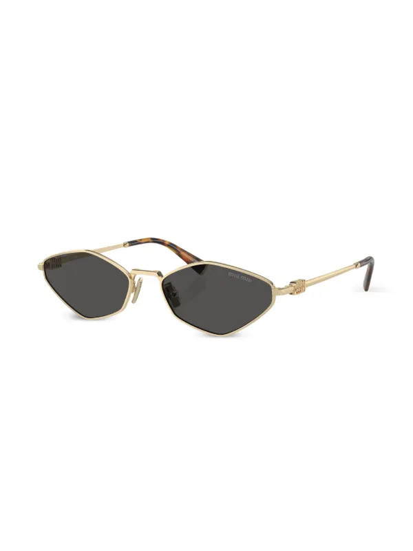 Miu Miu Eyewear logo-lettering geometric-frame Sunglasses | Gold | FARFETCH UK | Farfetch Global