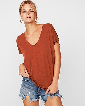 Express One Eleven V-neck London Tee | Express