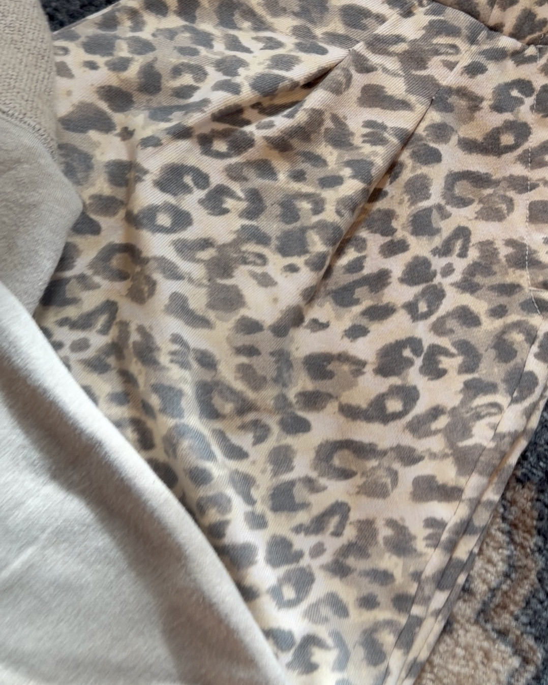 @aerie has some cute & cozy outfits I got medium short in the pants and they’re perfect & Medium top ❤️😍🔥 #aerie #cozyfit #cozy #ltkcreator #ltk #sweats #comfort #comfortable #shop #womensfashion 

#LTKActive #LTKFindsUnder50