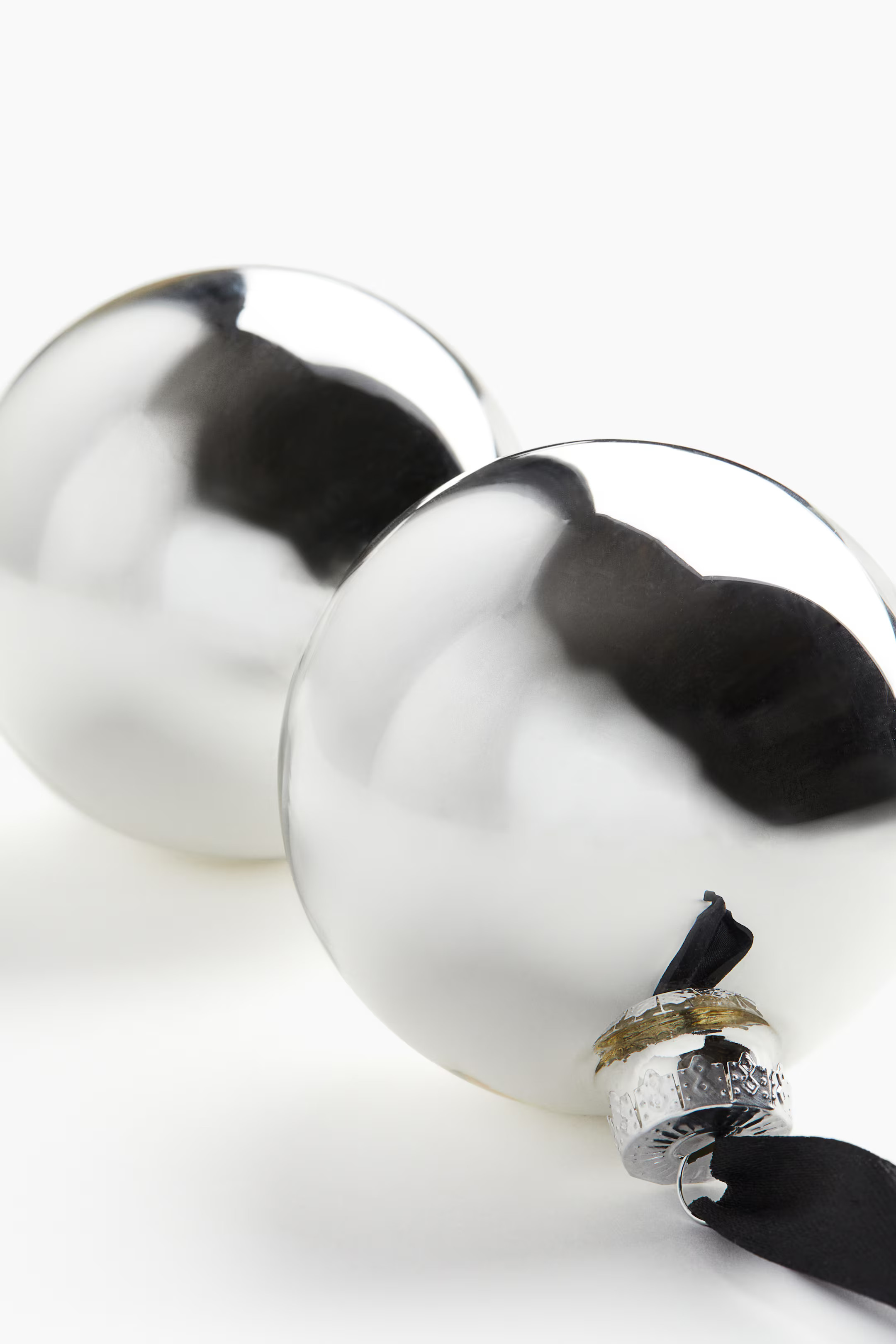 Color:Silver-colored | H&M (US + CA)