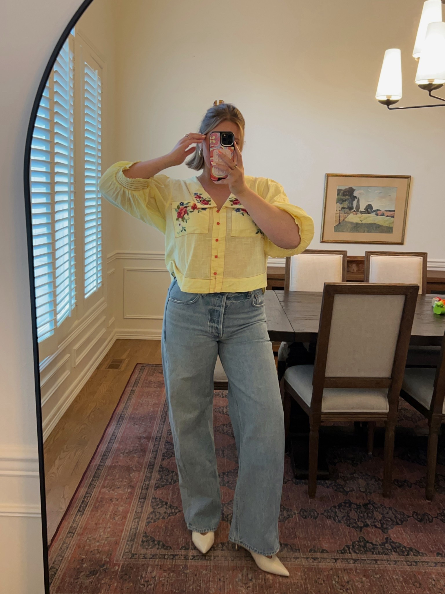 Free people blouse size medium I think it runs very generous I could have easily fit the small so size down! Beautiful embroidery details on the back. Some of my fave jeans wearing a 28 for a more fitted look and just have them unruffled! Linked similar. Shoes true to size very comfy walking around all day!!

#butteryellow #casualstyle #kittenheel #dolcevita