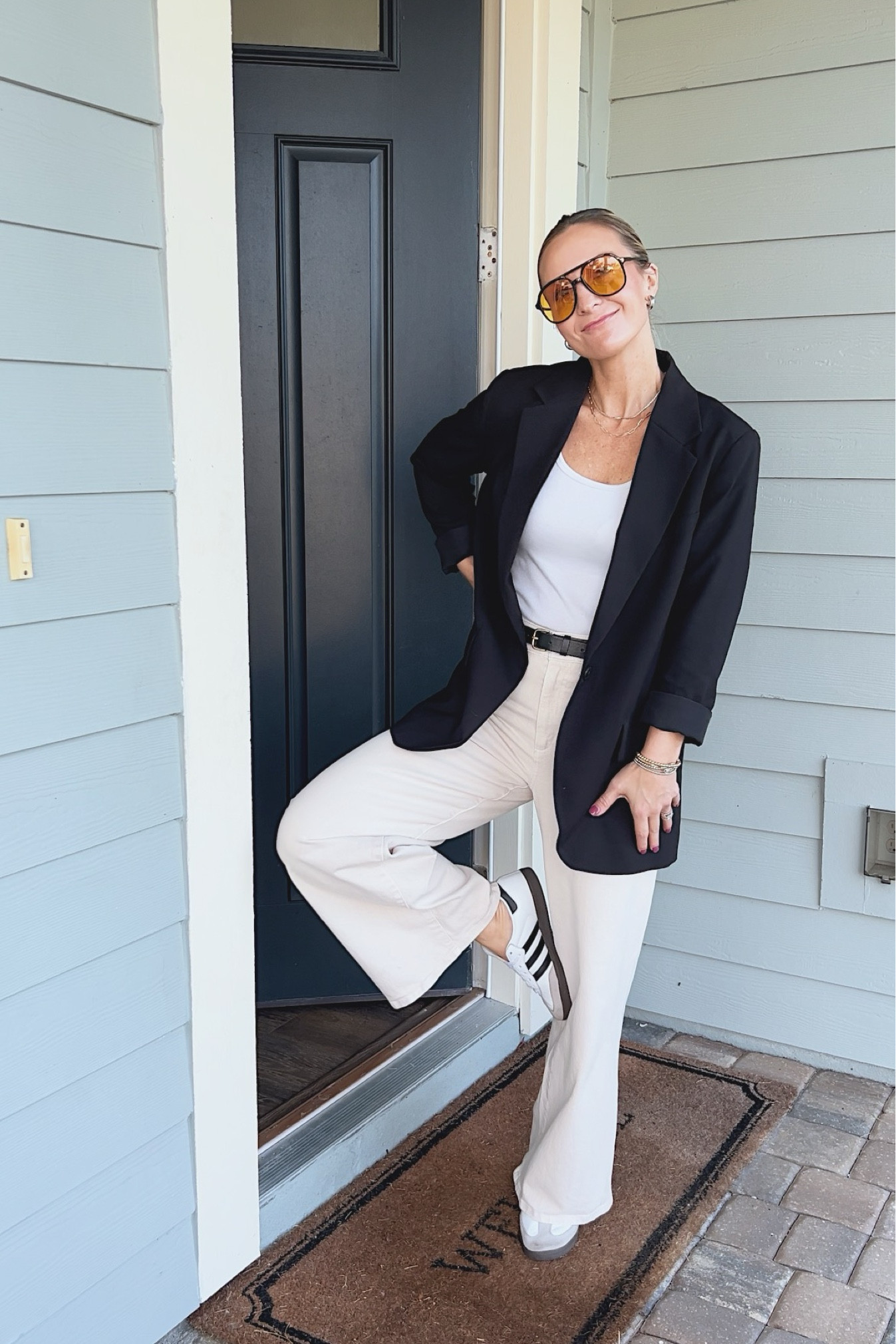 Work outfit!  Obsessed with the $13 sunnies and and $28 jeans 

#LTKWorkwear #LTKSaleAlert