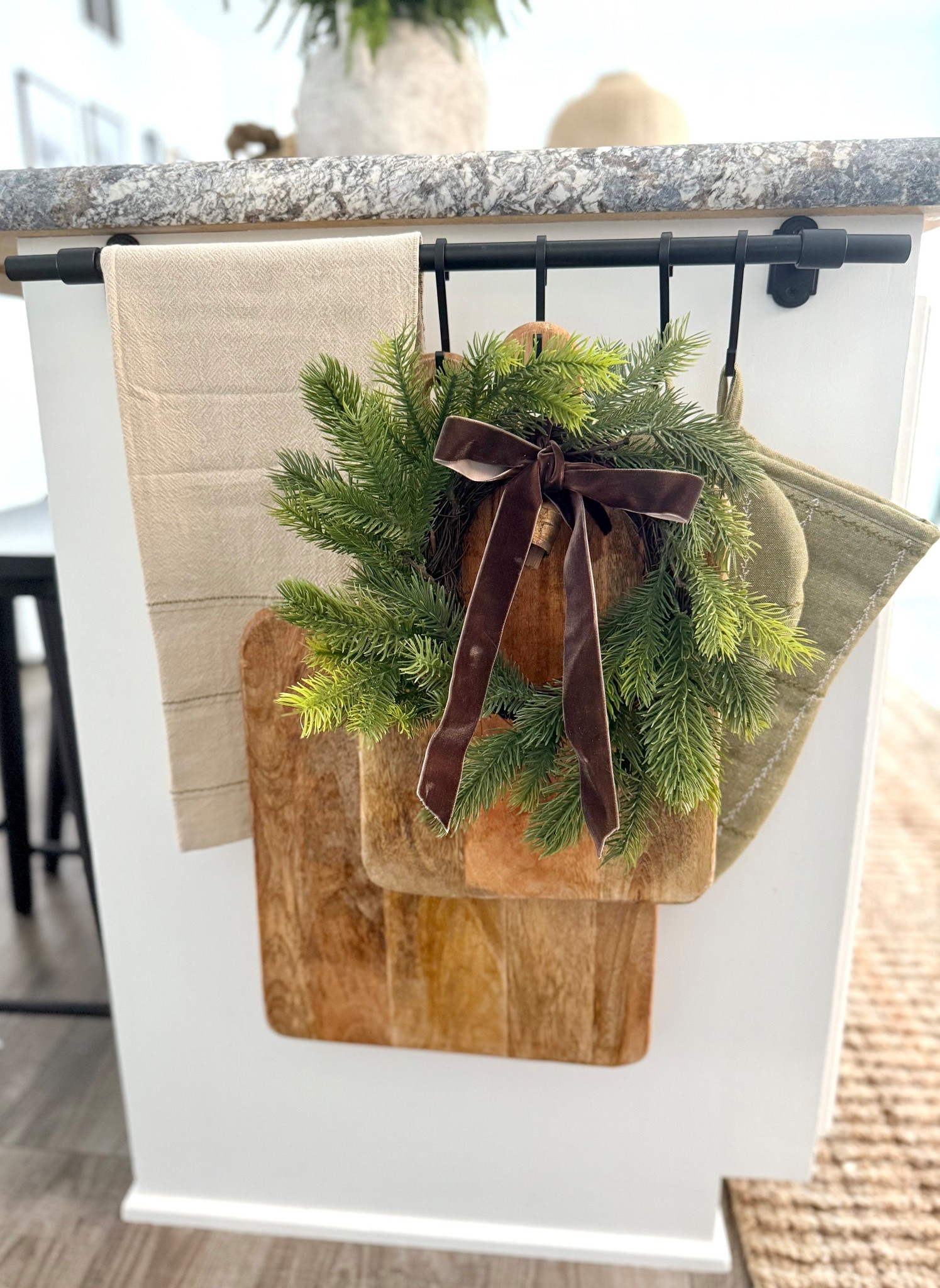 Gallery rail
Kitchen gallery rail
Home inspo
Kitchen inspo 
 Christmas decor 
 Christmas 

#LTKFindsUnder50 #LTKHome #LTKHoliday