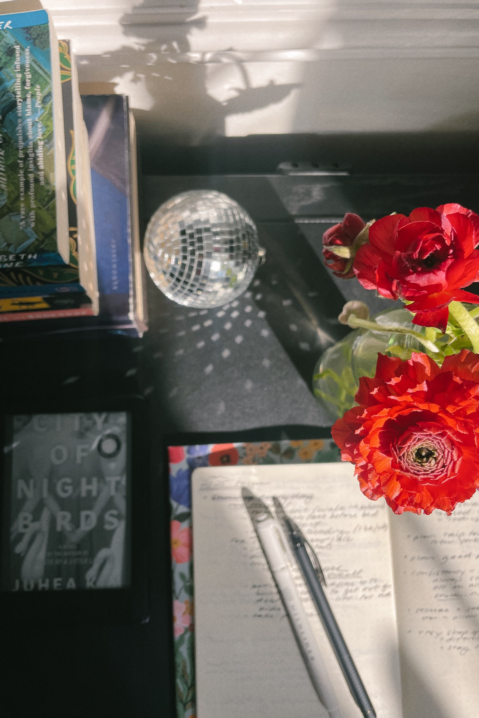 2025 planning ✨ desktop flatlay with flowers, notebooks, book stack, kindle



#LTKHome #LTKFindsUnder50