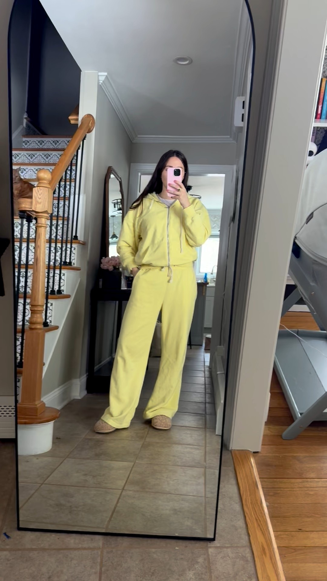 Today’s matching set of the day! 
Wearing small in pants
Wearing M in sweatshirt 


#LTKmomlife