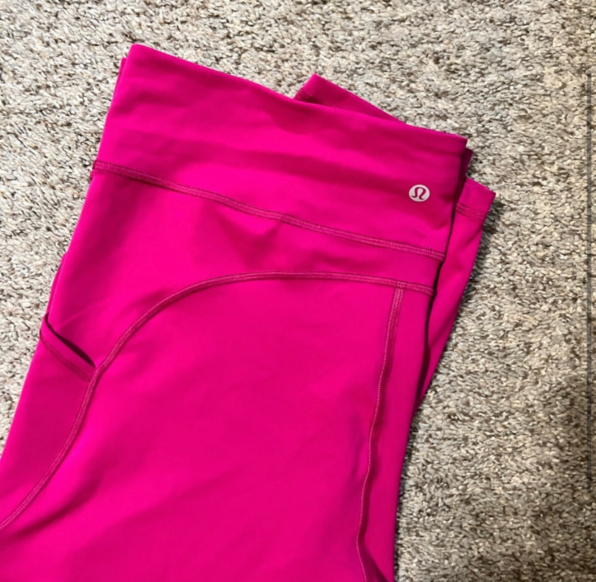 Lately I’ve been obsessed with hot pink athletic wear for the gym. Checkout these from lululemon and LOFT!! 

#LTKfit #LTKFind #LTKfamily