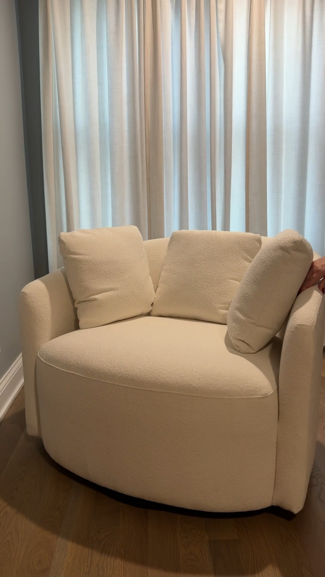 Spacious swivel accent chair. Pottery Barn look, Walmart price tag 🫶🏼

#LTKHome