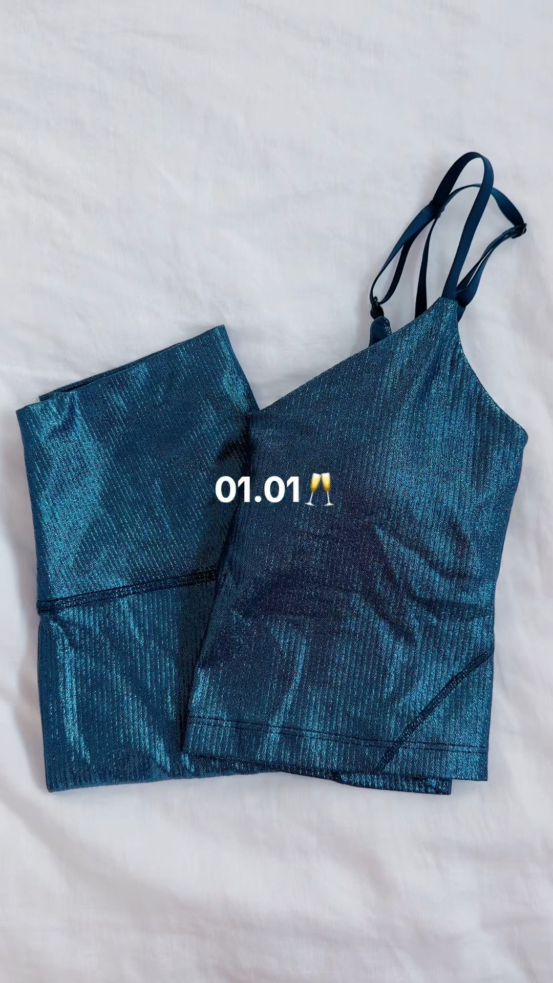 The perfect sparkle workout set 🪩

#LTKFitness #LTKSaleAlert #LTKSeasonal