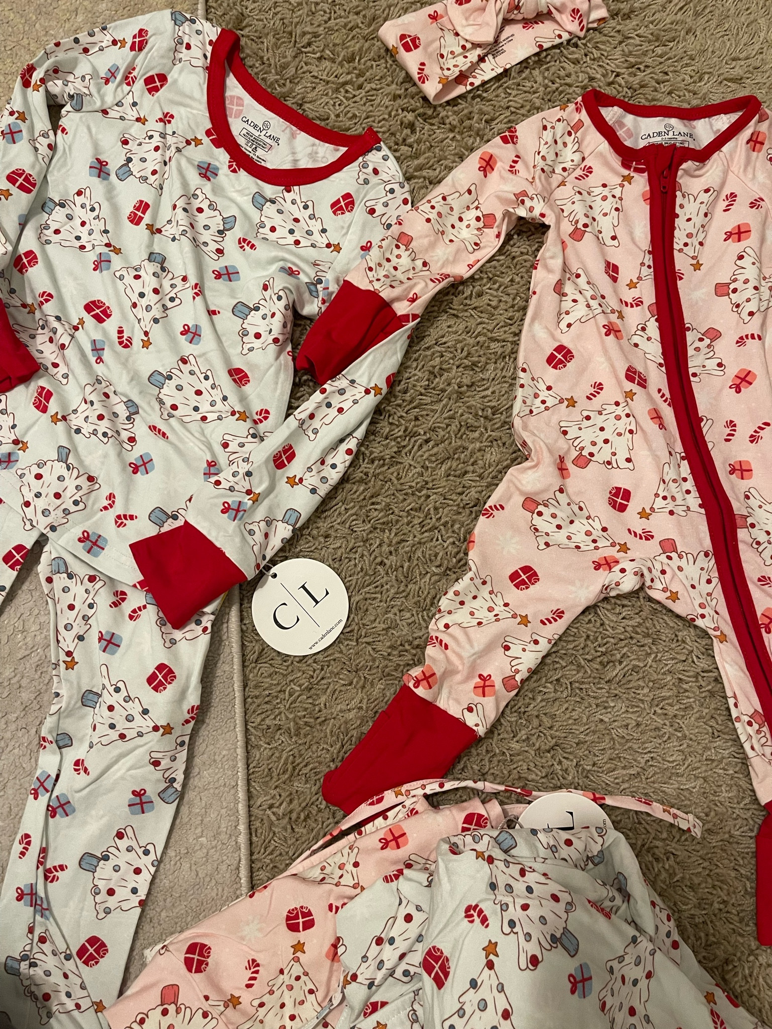 Matching holiday pajamas! #holidayshop #cadenlane #morginm 

#LTKHoliday #LTKCyberWeek #LTKsalealert