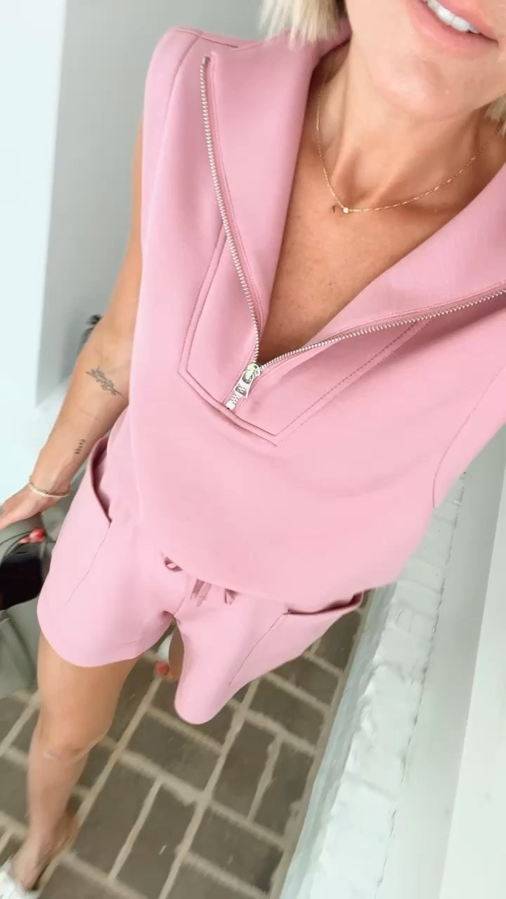 The perfect set from Varley! So great for travel or lounge! Wearing XS! 

Loverly grey, Varley, travel outfit, lounge wear, activewear, matching set 

#LTKStyleTip #LTKTravel #LTKActive