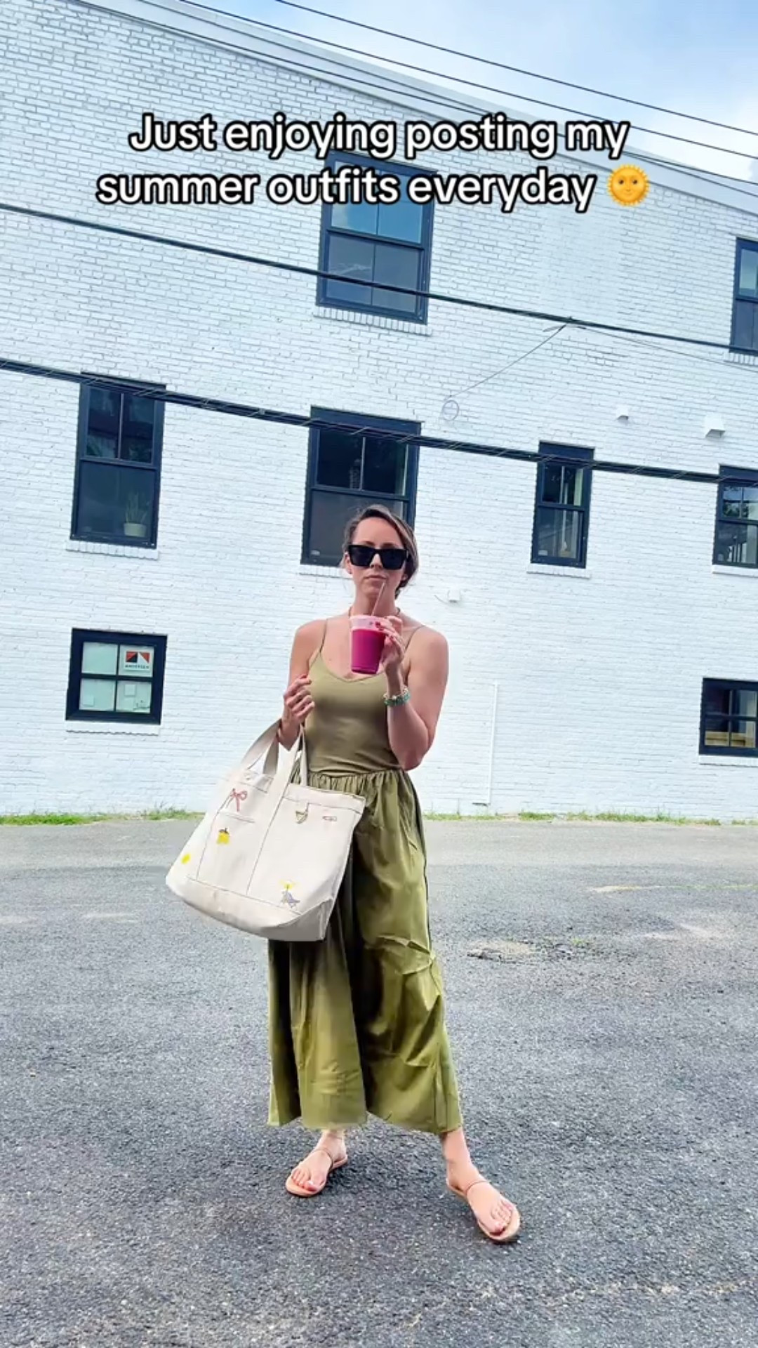 Amazon dress (s), baublebar tote, Logan tay fish necklacee

#LTKFindsUnder100 #LTKSummerEdit #LTKStyleTip