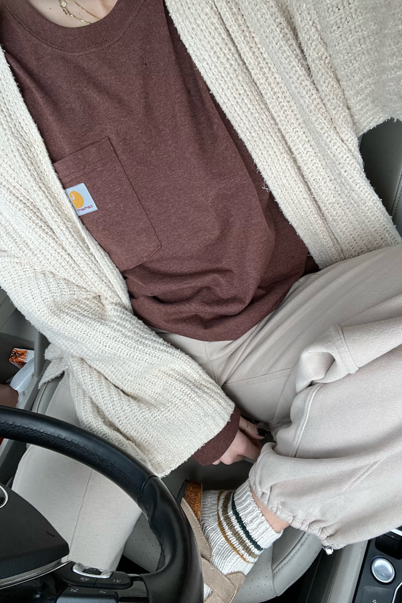 Cozy and comfy is my happy place. 

#cozy #sahm #comfy #sweatpants #errands #momfit 

#LTKFindsUnder50 #LTKSeasonal #LTKActive