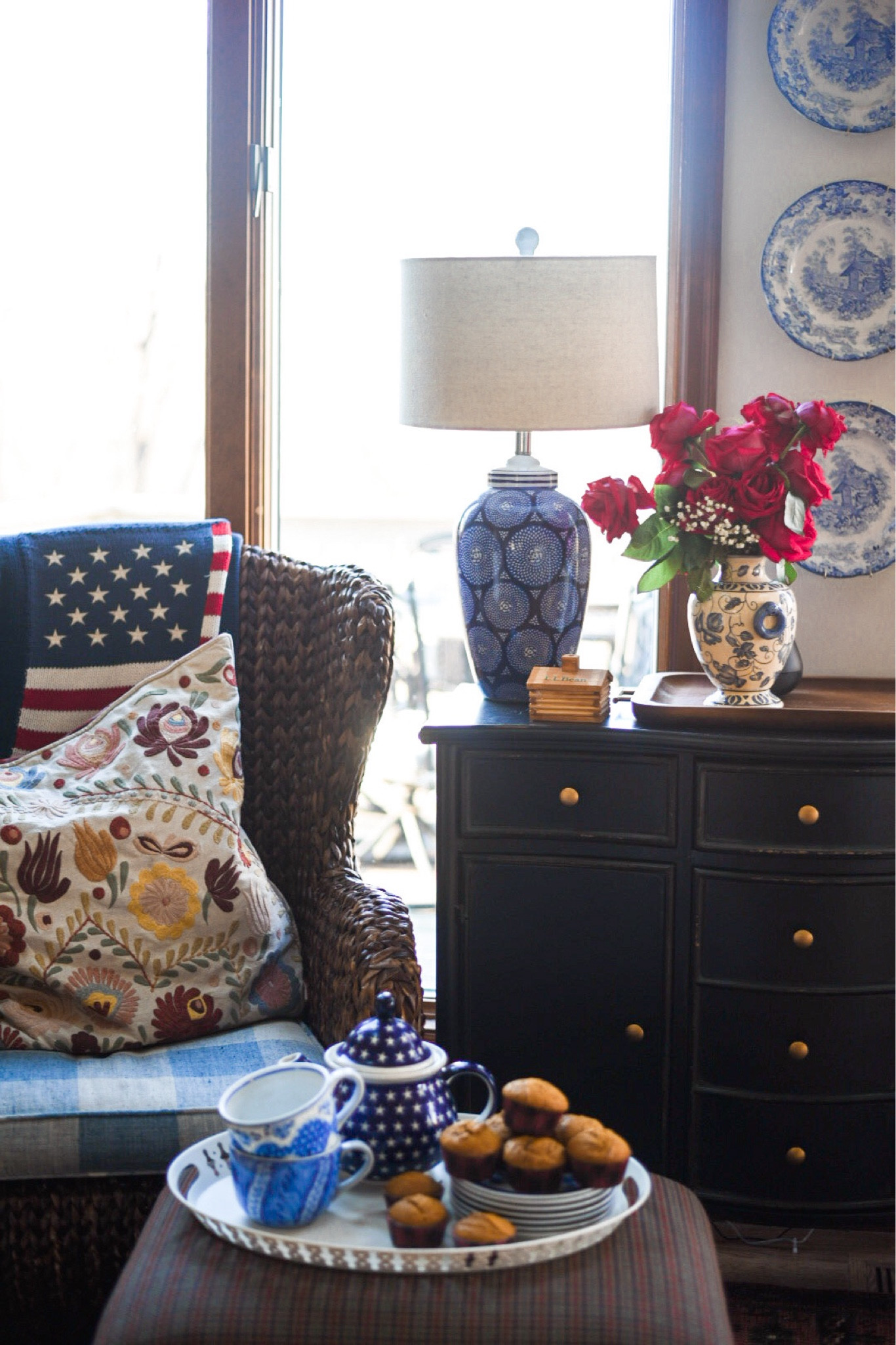 Red, white & blue inspiration 🇺🇸 

#homeinterior
#Americana
#classichome

#LTKHome #LTKFindsUnder100 #LTKFamily