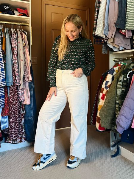 Everyday comfortable Madewell Winter white pants that are not Jeans or leggings in a high waisted, wide-leg style. If it's for work or switching up your mom life outfits, these are comfortable to wear AND they are size inclusive, from petite to tall to plus
❤️ Claire Lately 

#LTKSeasonal #LTKmidsize #LTKshoecrush