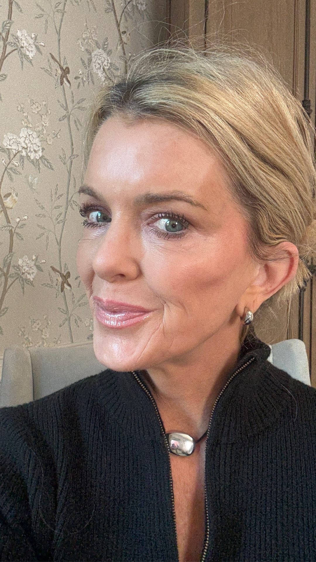 My makeup faves are dewy, luminous, soft nudes, pinks, and peaches. If this is your vibe, check out my faves! 🤍

#LTKFindsUnder100 #LTKSaleAlert #LTKBeauty