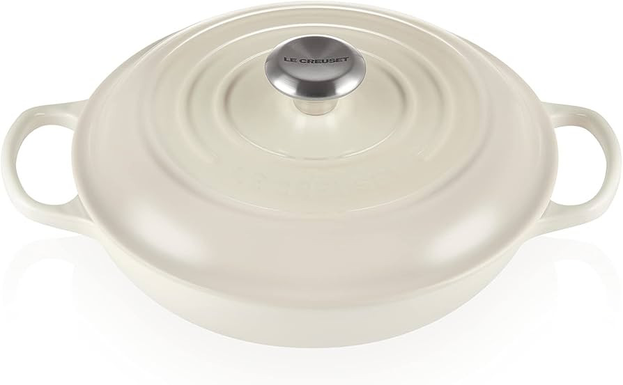 LE CREUSET Signature Sh.Casserole/braiser 26cm Meringue SS Knob | Amazon (UK)