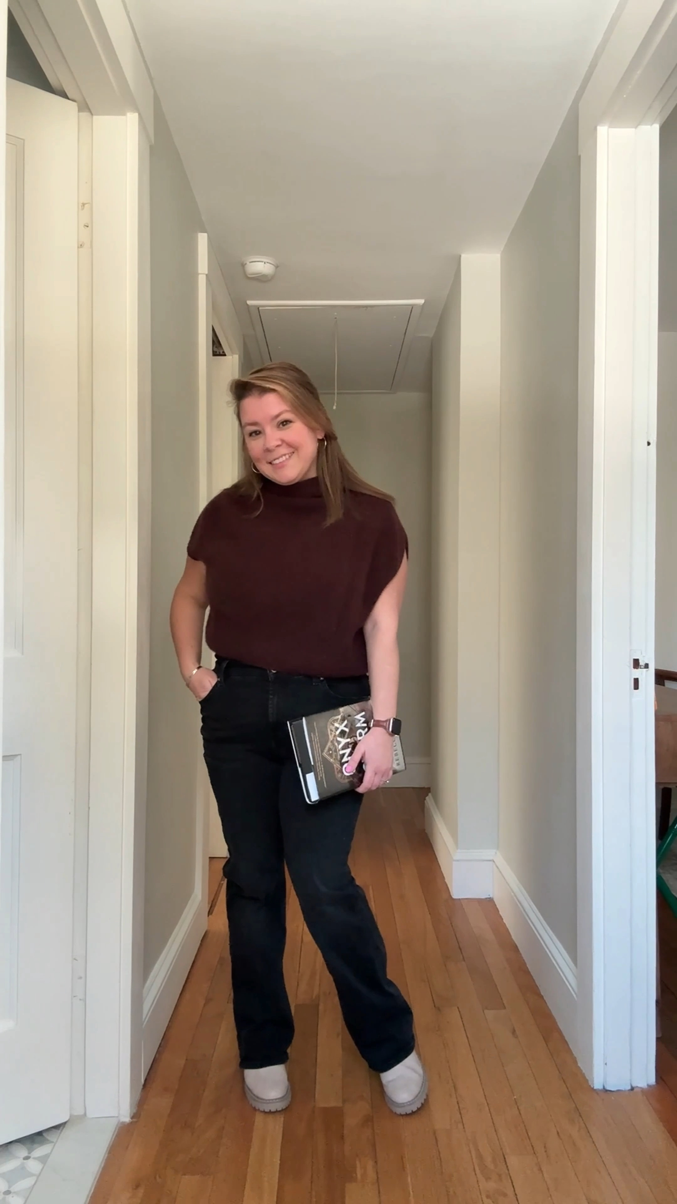 Day 25
Channeling my Onyx Storm book today with a moody look: black  jeans and a dark brown cashmere top from @nuuly 

#LTKMidsize #LTKSeasonal #LTKOver40