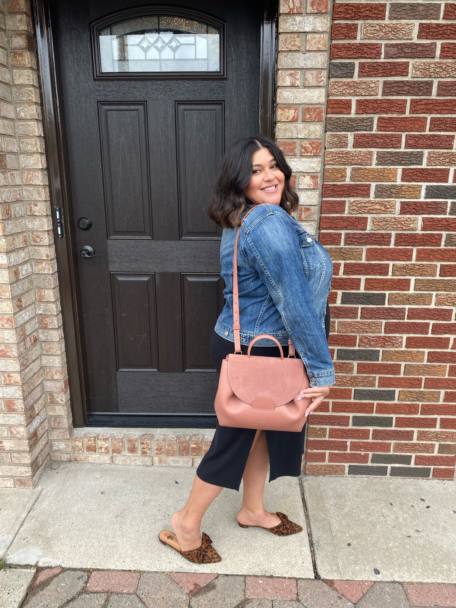 Casual transitional fall look 🍁🧡




#LTKstyletip #LTKbeauty #LTKcurves