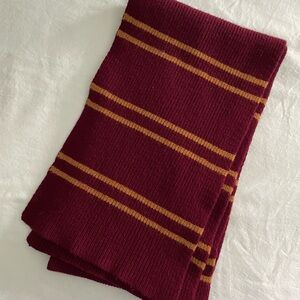Harry Potter Gryffindor Scarf. 100% Lambswool. Free USPS ship! | Poshmark