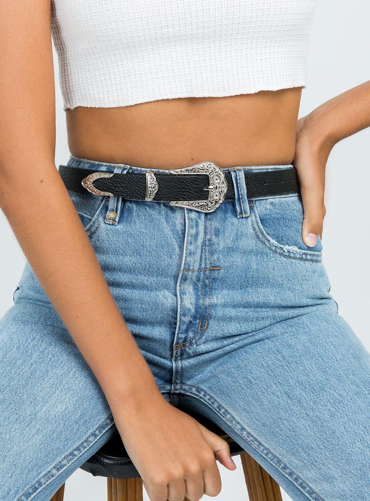 Stand Off Belt Black | Princess Polly AU