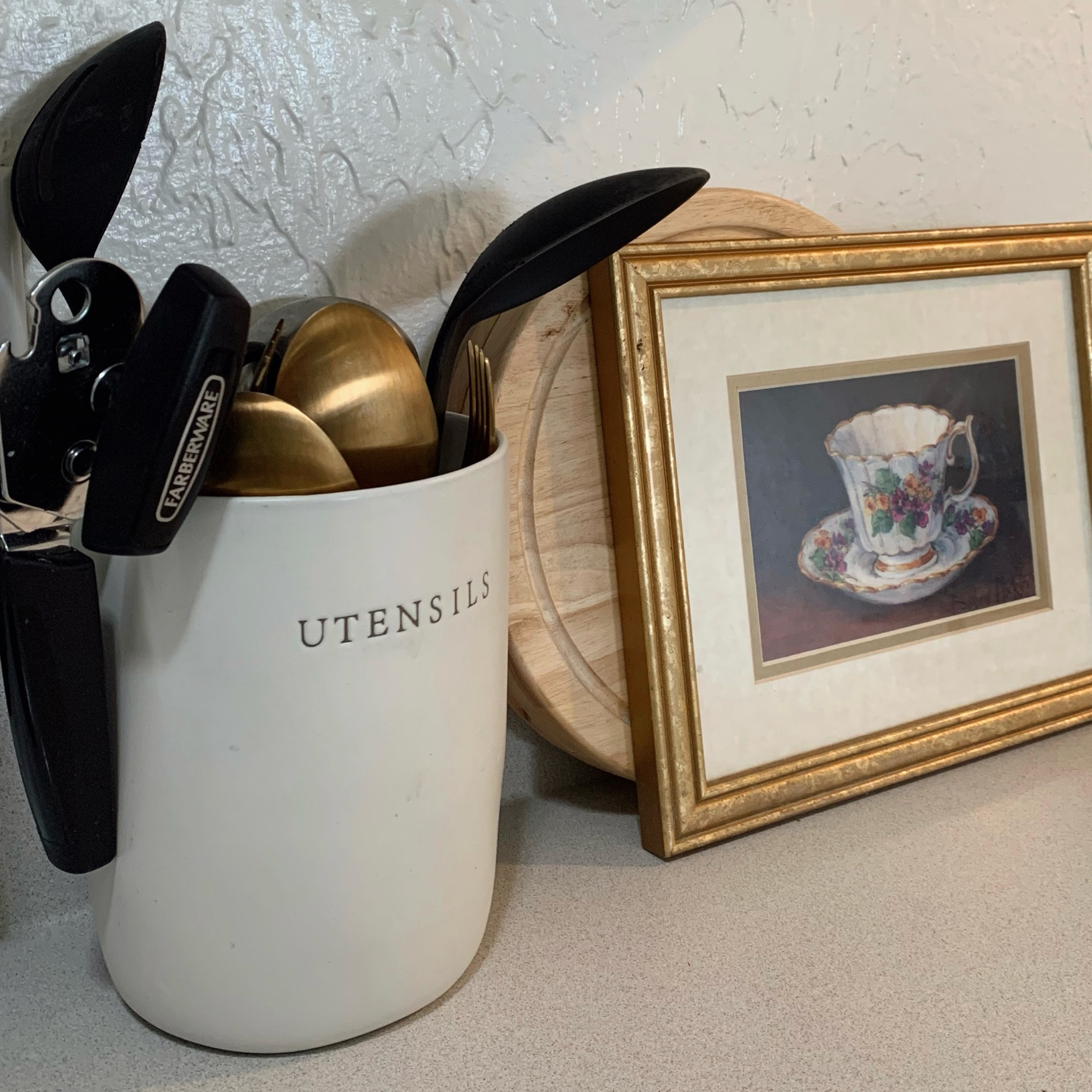 Utensils holder🥄🤍 I thrifted the other two pieces in this picture so I can’t link them for you guys 🥲 

#LTKHome