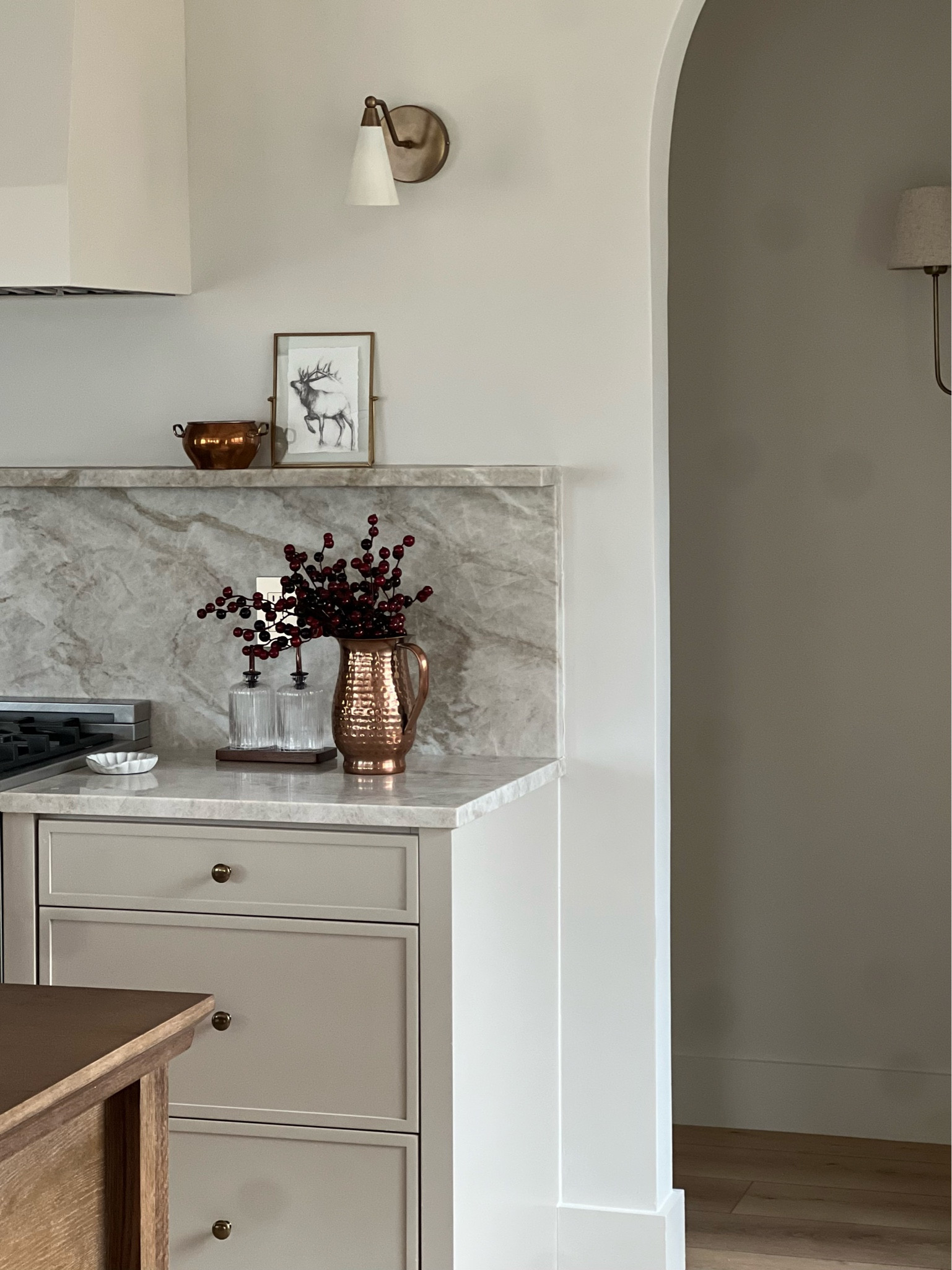 Minimal Christmas kitchen decor 

#LTKHome