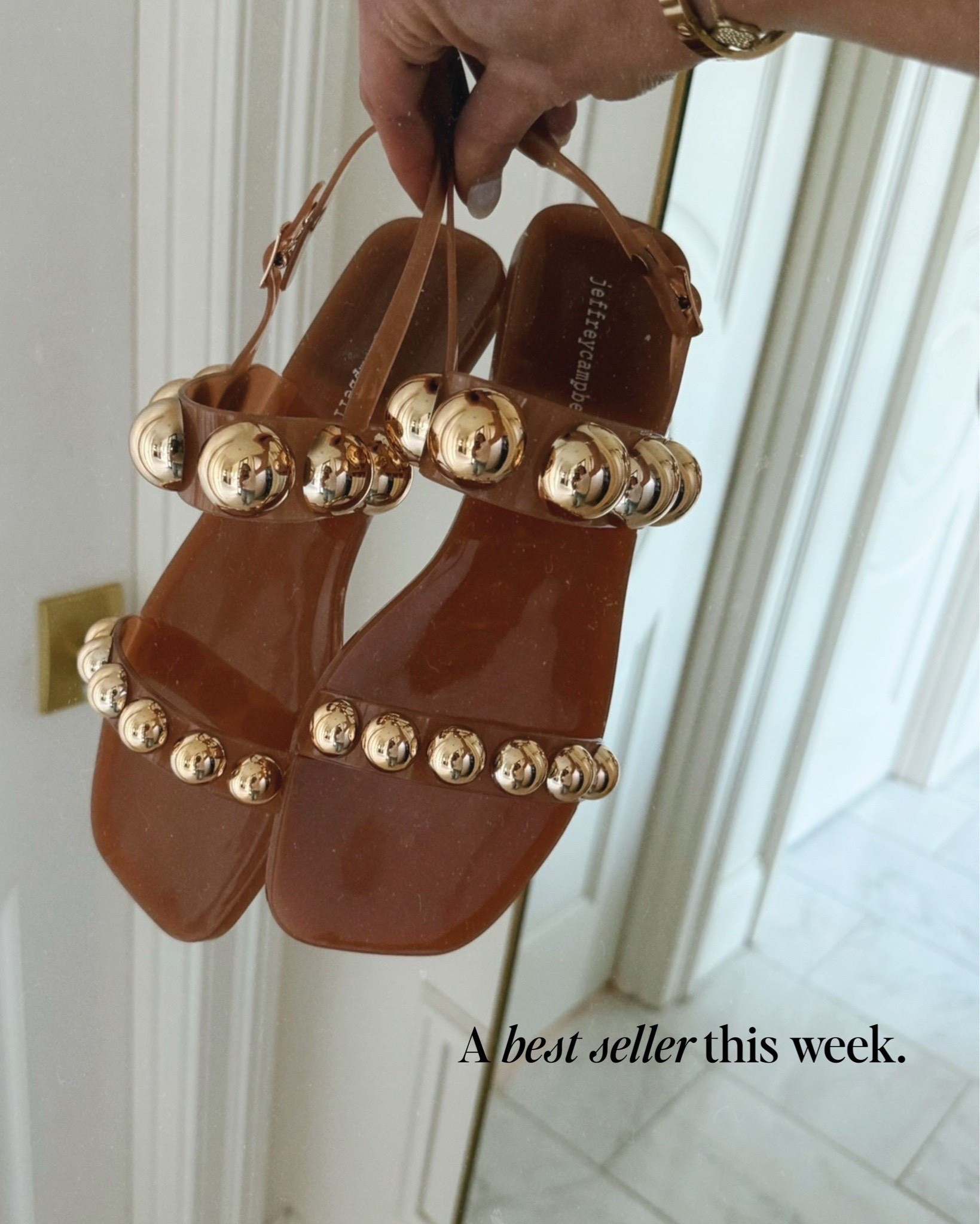 Sizes are going quick! These are very comfy!

#LTKootd