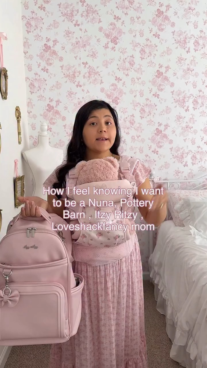 The best for our girl obviously 🤣😮‍💨🩷 

@potterybarnkids @loveshackfancy @itzyritzy @loveshackfancy @nuna_usa 

#girlmom #momtobe #girly #nesting #babygirl