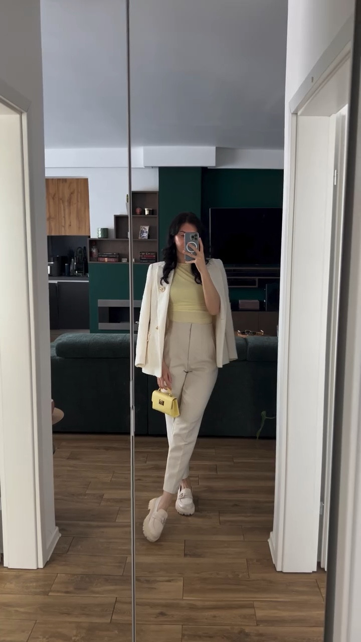 Bringing butter yellow to the office 🧈💻 #officeoutfits  #workwear