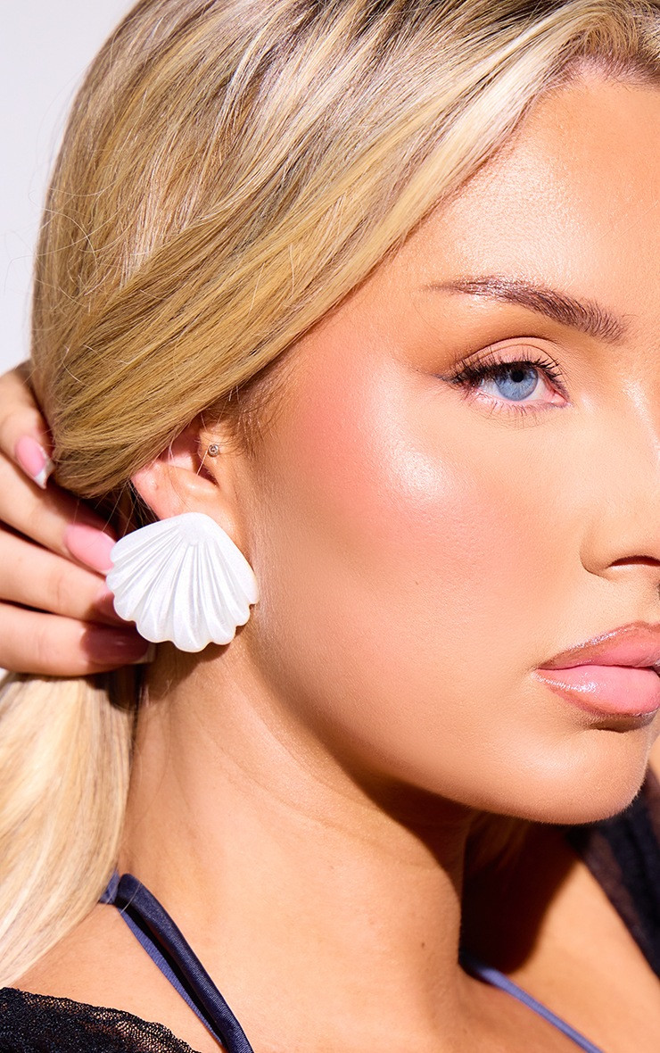 Pearl Clam Shell Stud Earrings | Accessories | PrettyLittleThing US