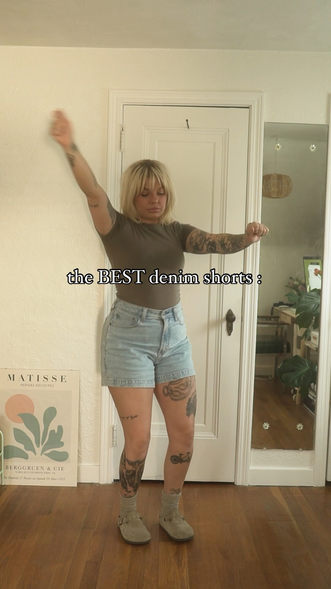 25% off abercrombie shorts now til 5/13! CODE APPLIED AT CHECKOUT! USE ADDITIONAL CODE “AFSHORTS” FOR ANOTHER 15% OFF — DETAILS 👇🏼

1 - THE DAD SHORT HIGH RISE | in *LIGHT* - wearing a size 29 (size 8) 
2 - THE DAD SHORT HIGH RISE | in *MEDIUM* - wearing a size 28 (size 6) 
3 - 90s RELAXED CUTOFF HIGH RISE | in *LIGHT* - wearing a size 29 (size 8) 

the ones i am wearing in the video are linked as EXACT below - but i added some other options as well!! 

#LTKStyleTip #LTKFindsUnder100 #LTKSeasonal