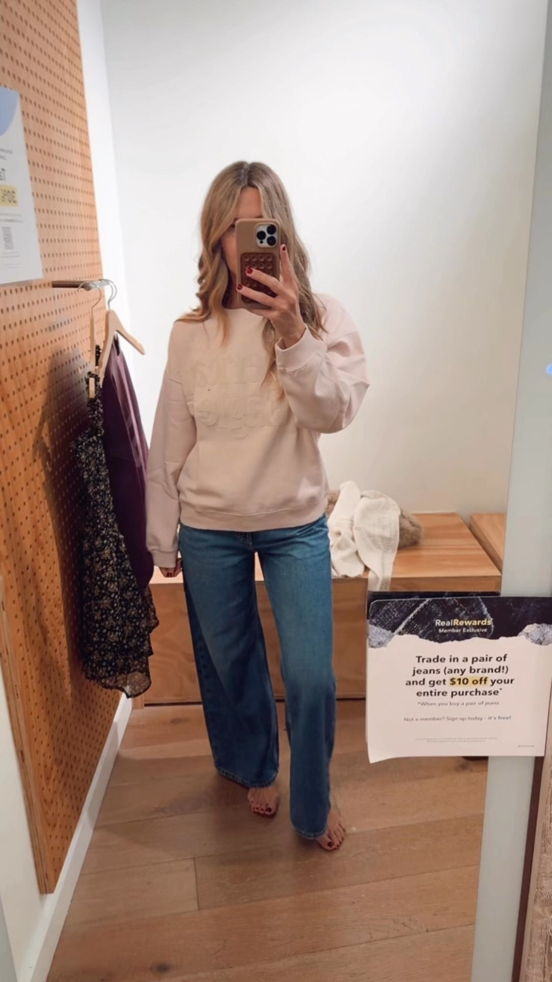 EXTRA 30% off all AMERICAN EAGLE + AERIE with code LOVEYA30  🩷fall outfits, jeans, sweatshirts, pants

#LTKOver40 #LTKSeasonal #LTKSaleAlert