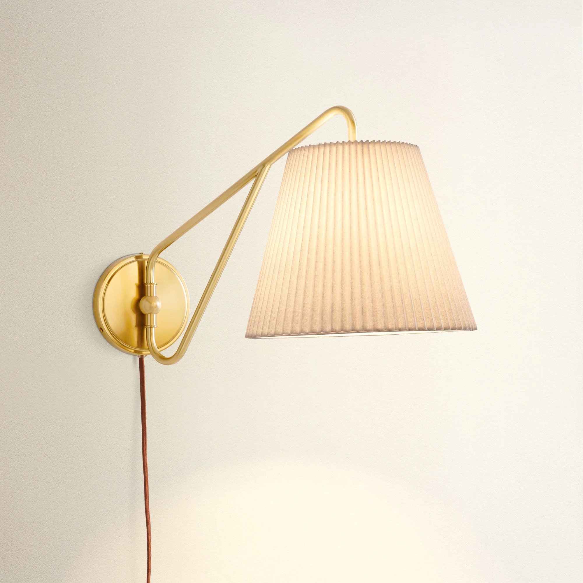 Modern Eva Swing-Arm Sconce | Rowabi