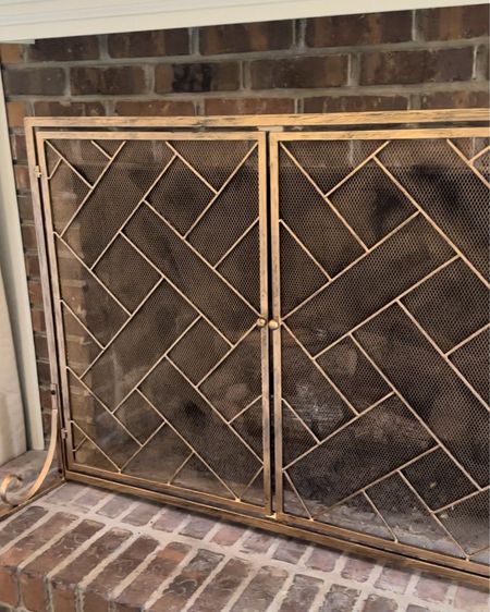 Own & love : the best fireplace screen! #amazonhome

#LTKhome