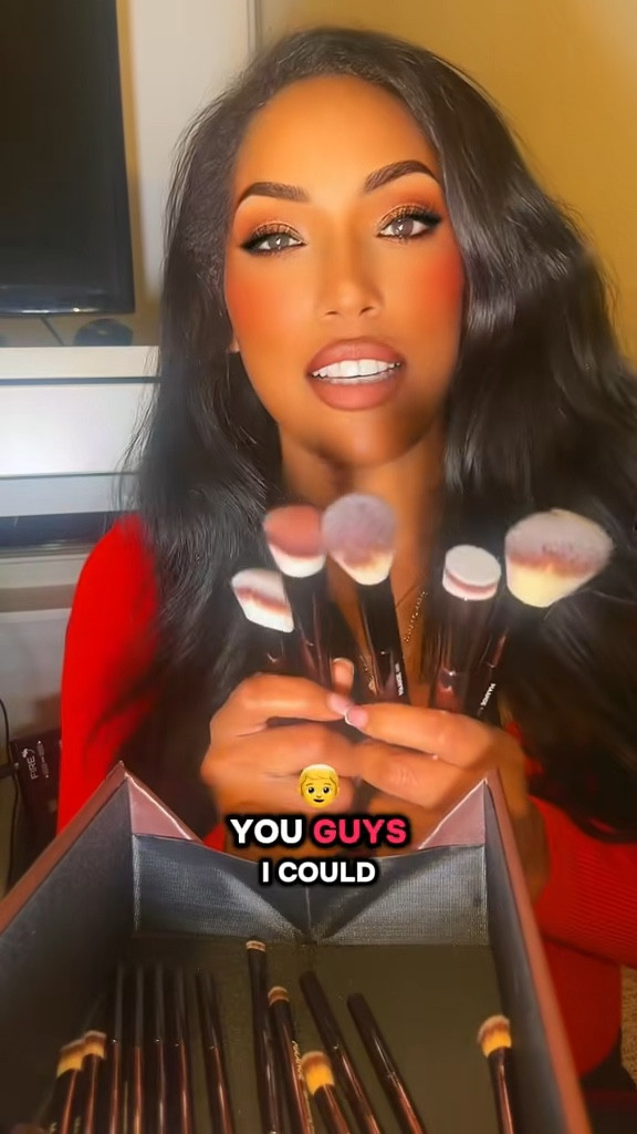 Very beginner friendly and affordable professional makeup brush set 

#LTKGiftGuide #LTKBeauty #LTKFindsUnder50