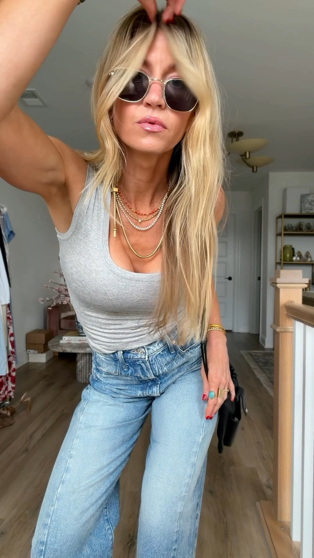 The perfect tank now in grey! 

Tank: TTS, wearing XS
Jeans: TTS, wearing 25

Basic Outfit, casual look, barrel jeans

#LTKootd #LTKmomlife #LTKgrwm