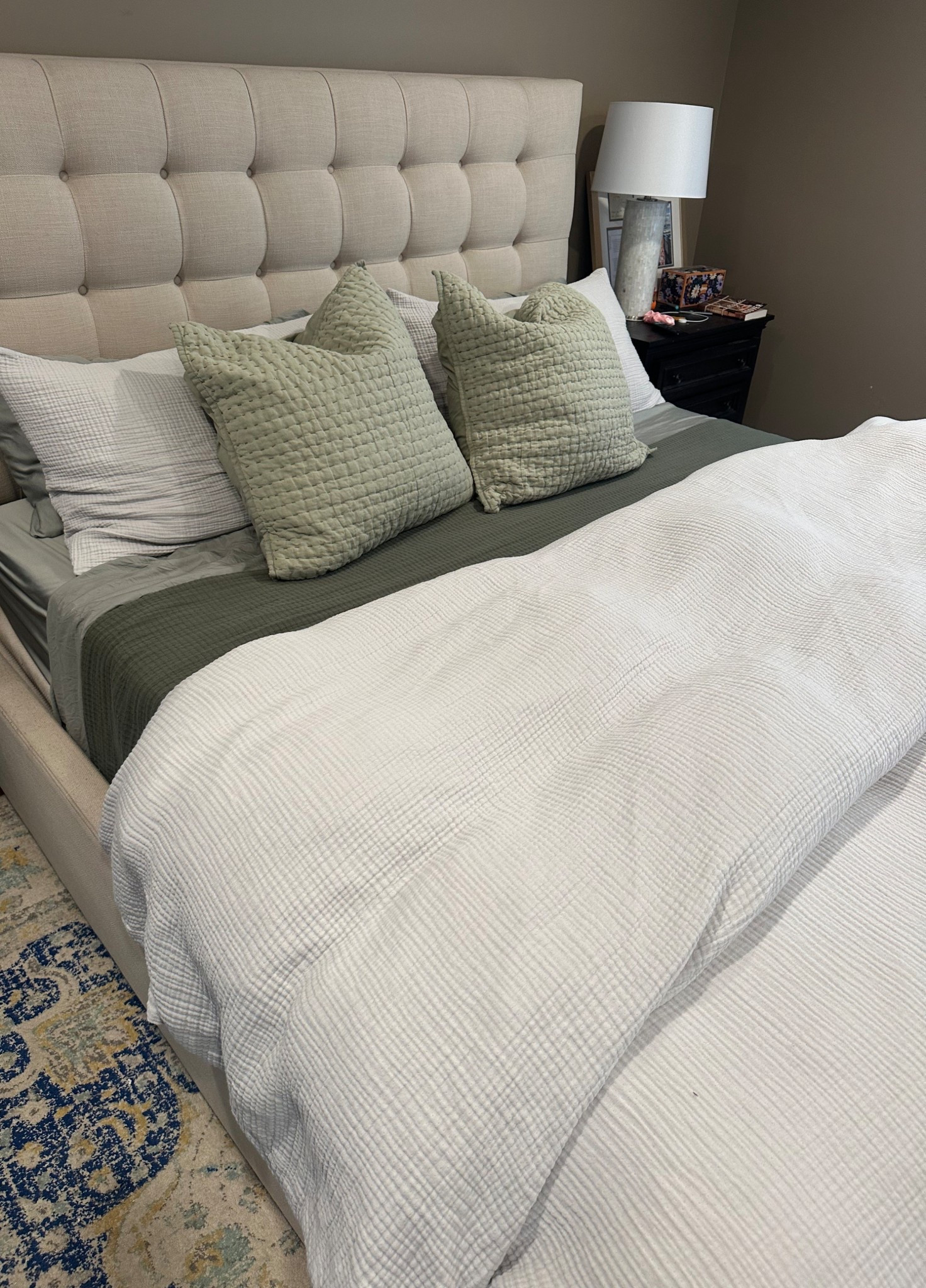 Upgraded our bedding and duvet cover! 


#quince #duvet #bedding #kingsize 

#LTKHome