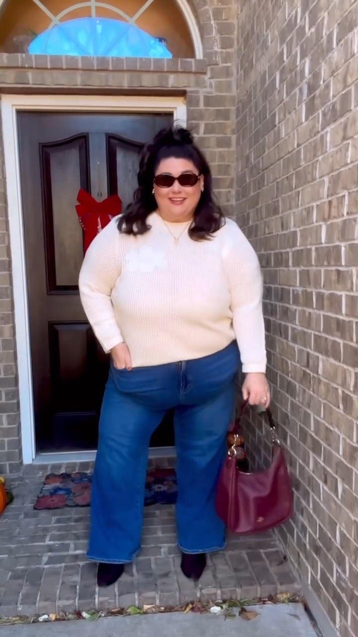 The moment when fall has finally arrived in DFW ♥️ It was a mandatory outfit share and a very comfortable Mom
on the go outfit  

#LTKmomlife #LTKootd #LTKPlusSize