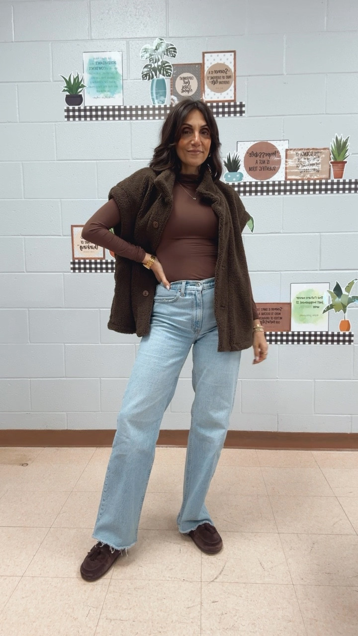 Abercrombie denim
High rise relaxed 
Size 26 order TTS
Amazon vest teacher Friday jeans outfit 

#LTKOver40 #LTKSaleAlert #LTKmomlife